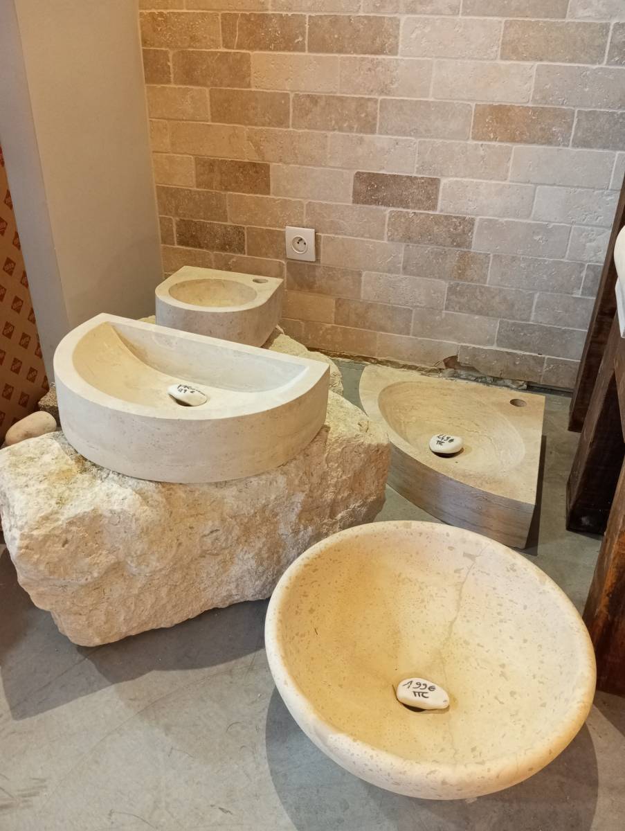 Ou trouver des vasques en travertin beige sur Bordeaux rive droite ?