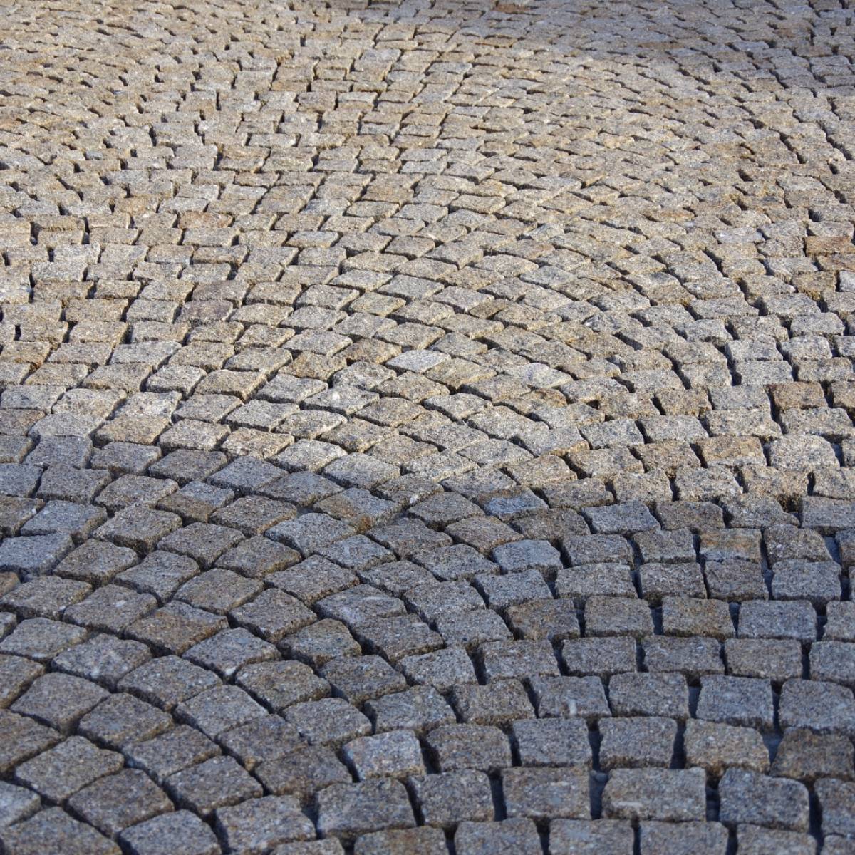 Où trouver des pavés en granit beige à Ambarès et Lagrave près de Bordeaux ?