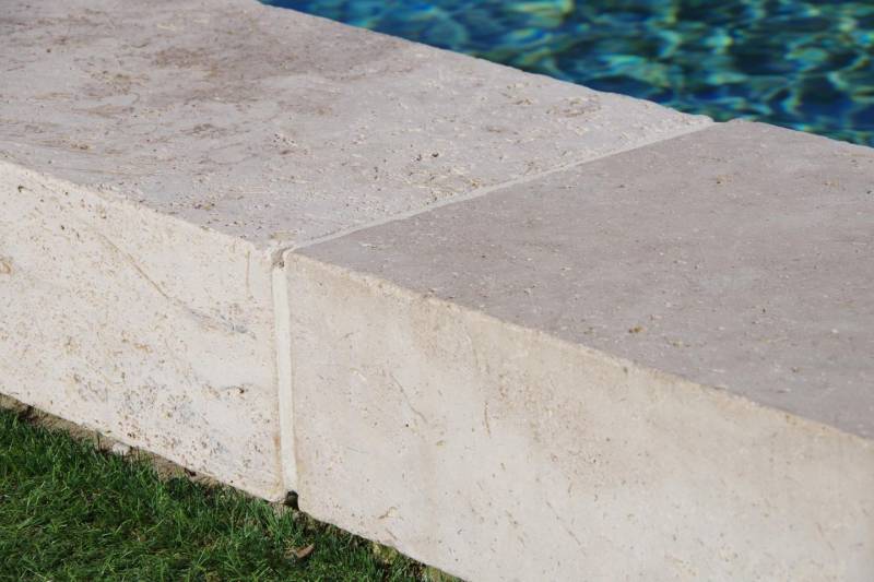 Où acheter des margelles XXL pour ma piscine à Ambarès et Lagrave près de Bordeaux ?